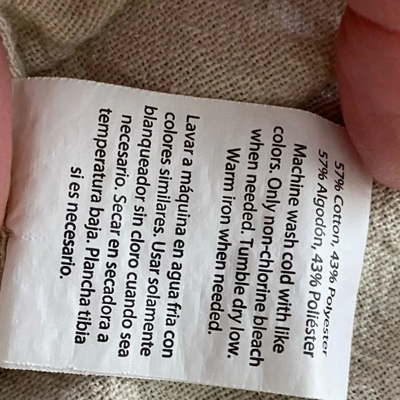 Tan and beige tablecloth 58 x 72 oval. Cotton Blend w/embroidery. EC. - Picture 12 of 14